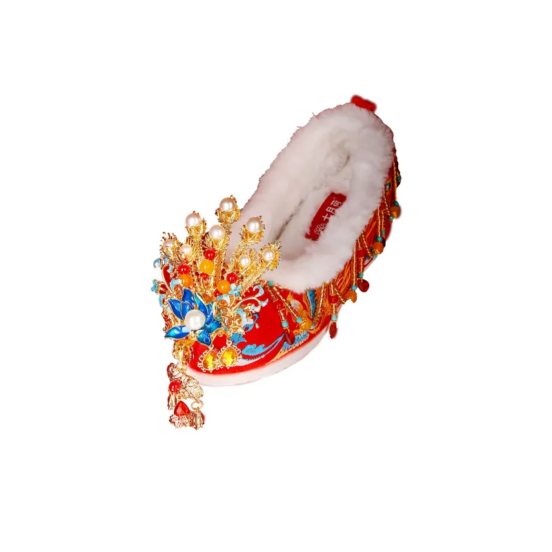 QIYUEHE С флисовой подкладкой Ультра-термальная 'Сердце к сердцу' Китайский стиль Свадебная обувь Сатиновая обувь